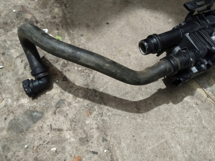 PEUGEOT 308 T9 THERMOSTAT 9803549480