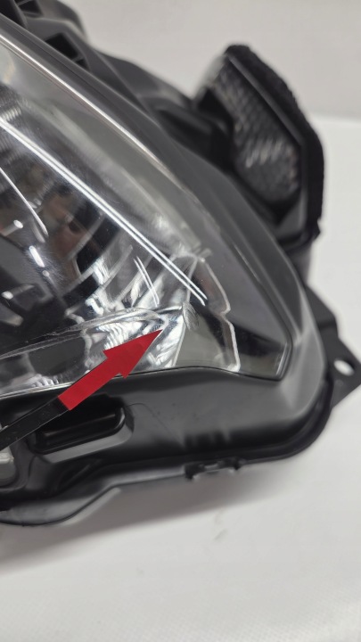 KAWASAKI AVEC 900 (17-19) PHARE PROJECTEUR AVANT