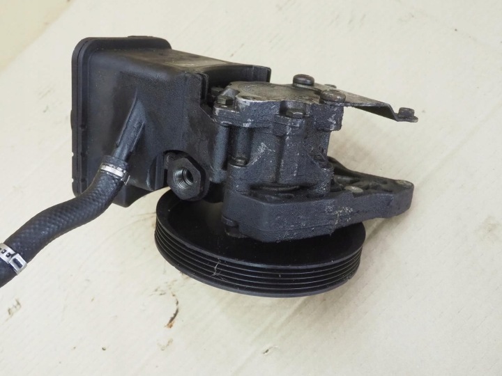 POMPE AMPLIFICATEUR 2.5D 3.0D 530D 525D BMW E39 M57