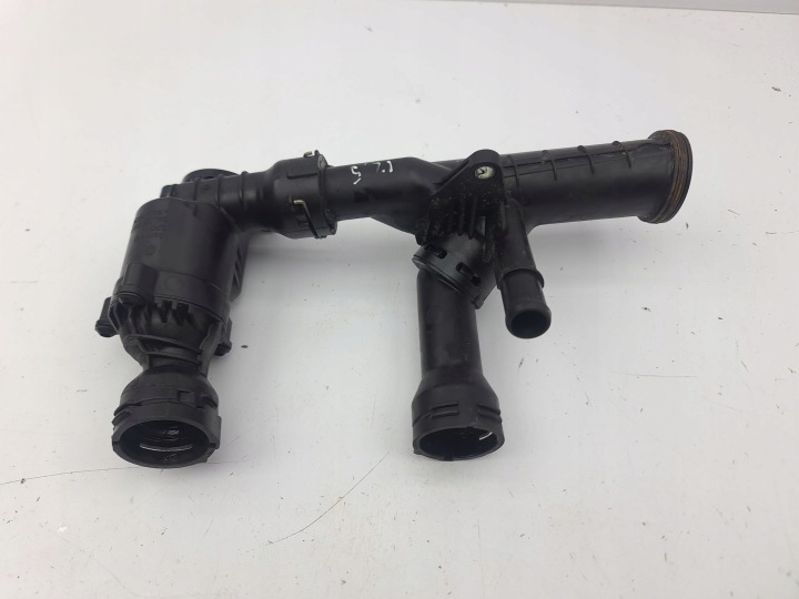 AUDI A4 S4 B9 2017 CHÂSSIS THERMOSTAT 04L121111H