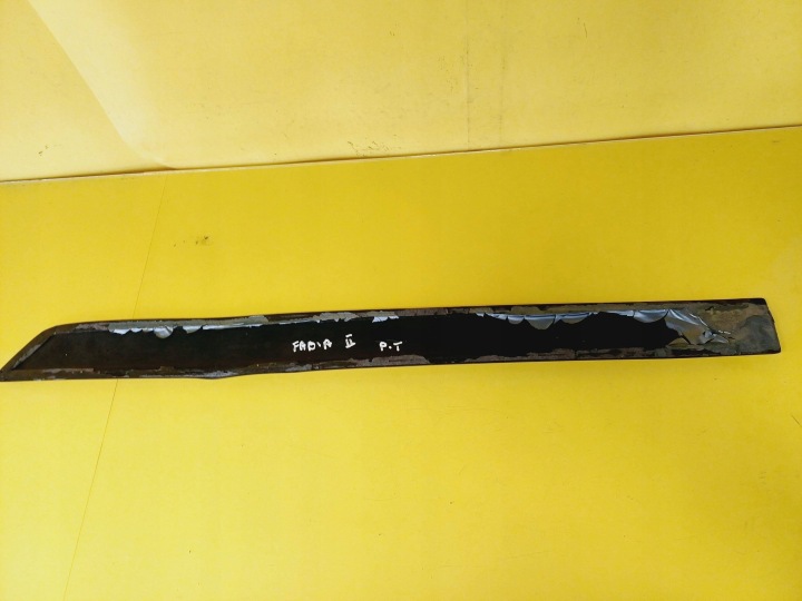 MOULURE PORTES DROIT ARRIÈRE SKODA FABIA II 5D HAYON 5J0853754 NR283