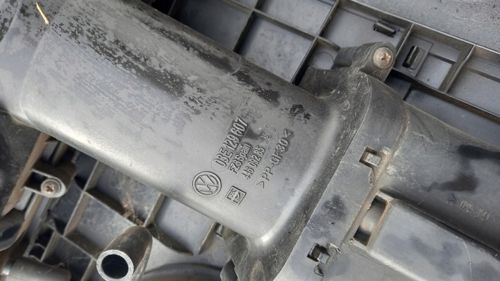 COUVERCLE MOTEUR SEAT IBIZA III 03R HAYON 03E129607