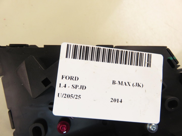 COMMUTATEUR RADIO FORD B-MAX (JK) AV1T18K811DC