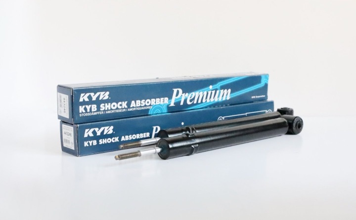 KIT PROTECTION PRZECIWPYLOWEJ, AMORTISSEUR KYB 91
