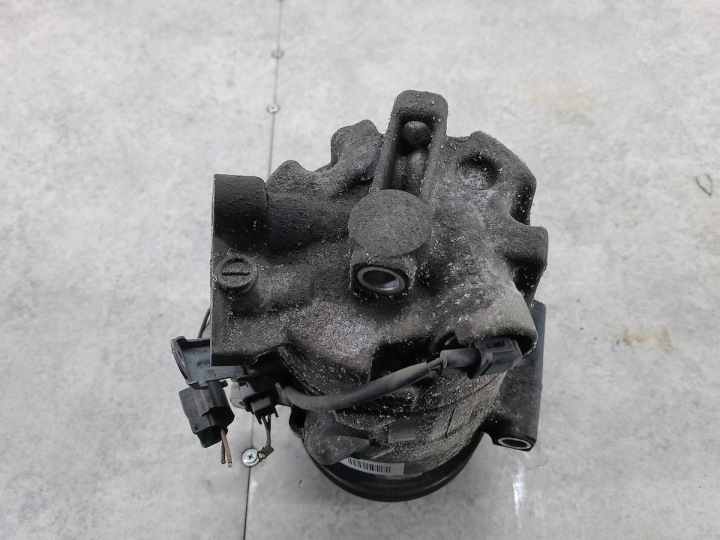 COMPRESSEUR DE CLIMATISATION RENAULT SCENIC III RESTYLAGE 926005211R GE447160-5760 DENSO