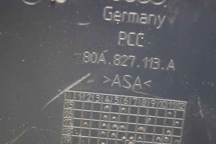 AUDI Q5 SQ5 2023 CHÂSSIS ARRIÈRE CADRE DE PLAQUE D'IMMATRICULATION