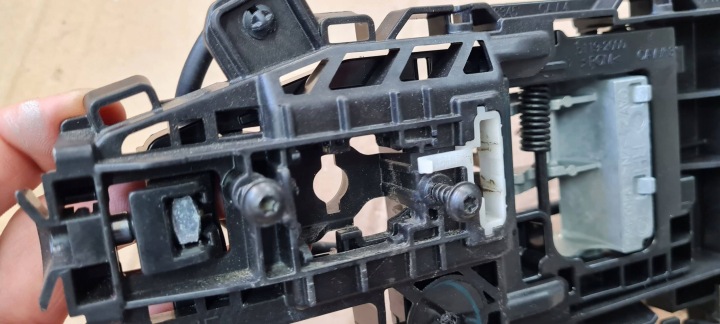 JEEP GRAND CHEROKEE WL 2022 CHÂSSIS CHÂSSIS POIGNÉES DROIT AVANT 68375200AE