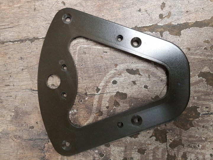 PLAQUE SOUS COFFRE CHÂSSIS HONDA SH 125 150 08L42-KPR-A00