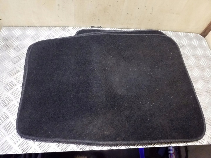 LAND ROVER RANGE ROVER SPORT L494 TAPIS DE SOL AUTOMOBILE