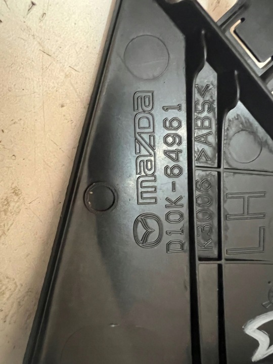 PIÈCE INTÉRIEUR MAZDA CX-3 D10K64961