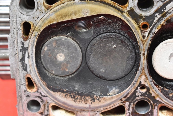 CULASSE MOTEUR 06A103373N VW PASSAT B5 2.0 8V 115 KM 00-05