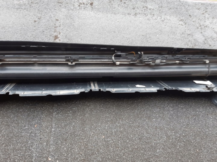 MOULURE SEUIL DROITE LED MERCEDES GLE W292