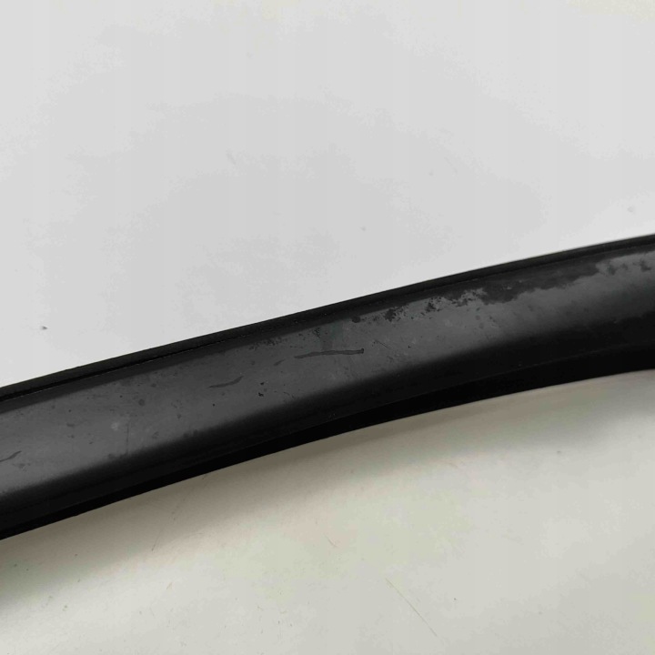 GAUCHE MOULURE VERTICALE AVANT VITRES MERCEDES-BENZ GLS (X166) A1666901180