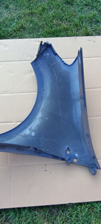 AILE DROIT AVANT VERS CLIO 3 III 8200325171