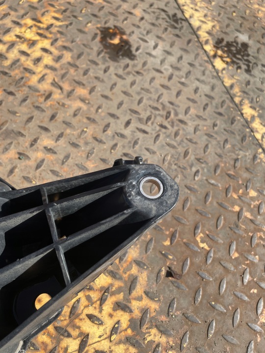 AUDI A3 8Y 2.0 TDI RÉSERVOIR ADBLUE 5Q0131877AA