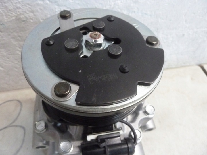 C6 COMPRESSEUR KLIMAT FIESTA VI BEHR 8FK 351 334-331