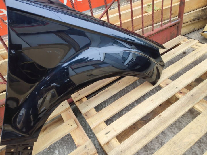 AILE DROIT ACIER AVANT AUDI Q7 4L 03.06-08.15R CODE VERNIS LY9B