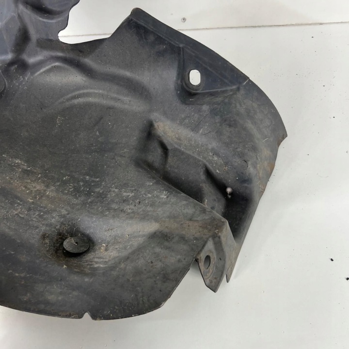 PASSAGE DE ROUE DROIT AVANT DROIT AVANT RENAULT MEGANE III 3 OE 638428815R