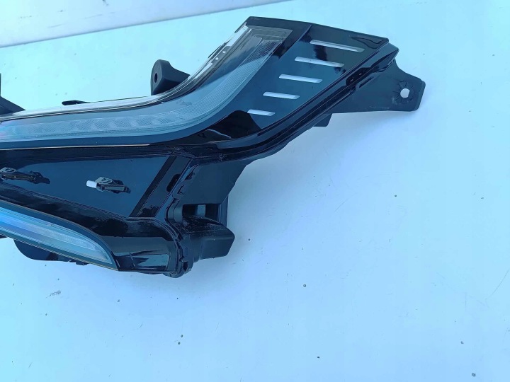 RENAULT MEGANE E-TECH PHARES ANTIBROUILLARD LED FJD GAUCHE 3690