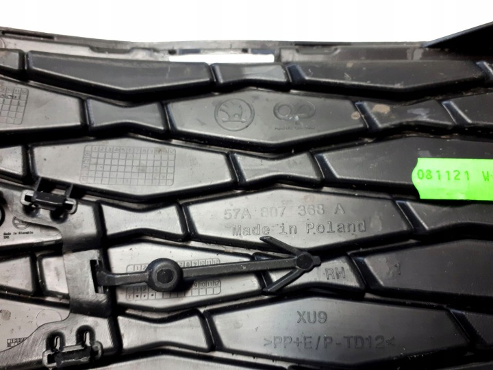 GRILLES PARE-CHOCS L+P SOUS PDC SKODA KAROQ LIFT 21-