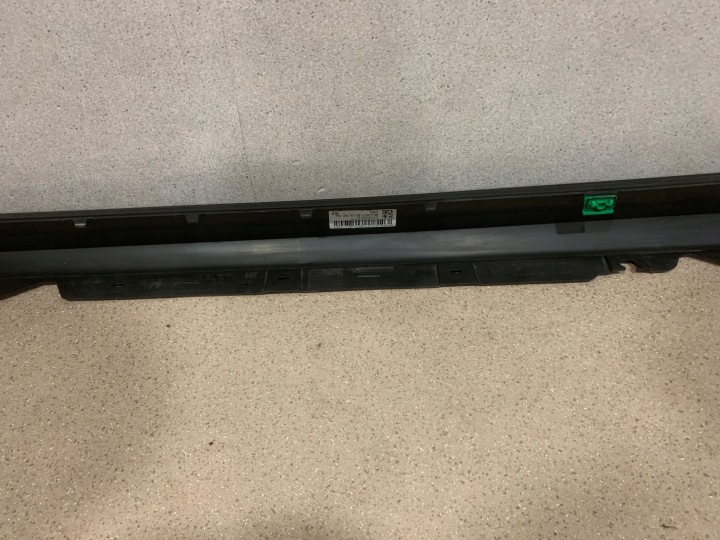REVÊTEMENT SEUIL DROITE CÔTÉ BMW 3 G20 G21 7428032