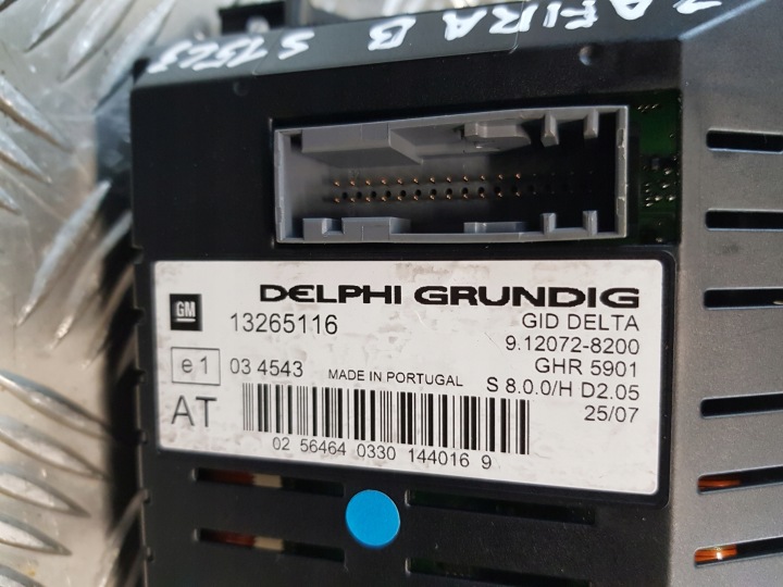 RADIO CD 30 13251056 MONITEUR 13265116 OPEL ZAFIRA B