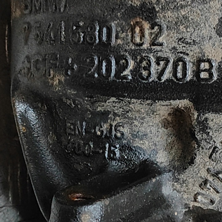 BMW OE 7599472