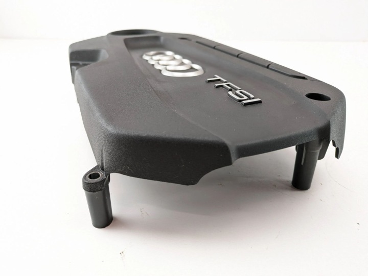 AUDI A1 2013 PROTECTION SUPÉRIEURE MOTEUR