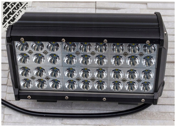 ÉCLAIRAGE AUTOMOBILE 36LED 108W