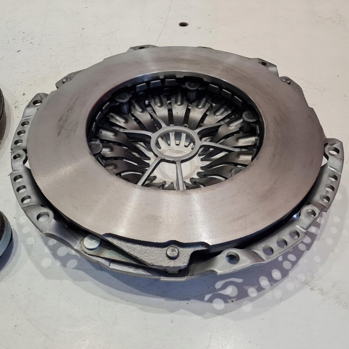 CITROEN JUMPER PEUGEOT BOXER 2.2 HDI EMBRAYAGE DISQUE COLLIER OE 1611272280