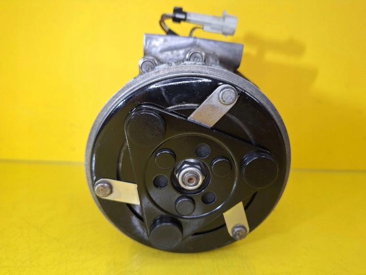 COMPRESSEUR DE CLIMATISATION COMPRESSEUR OPEL CORSA C NR84