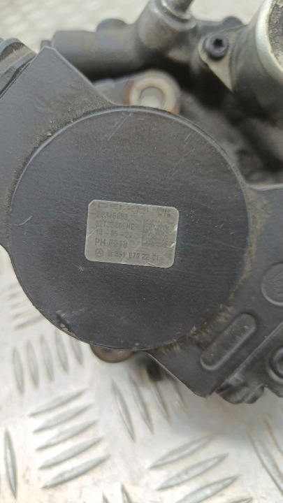 MERCEDES-BENZ OE A6510702201 POMPE HAUTE PRESSION