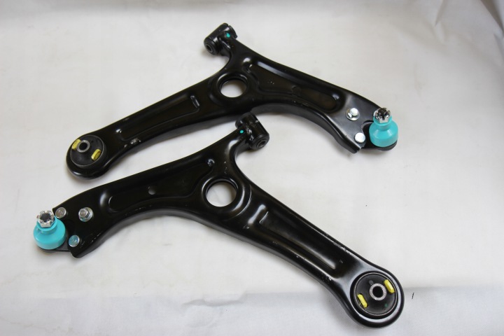 BRAS DE SUSPENSION BRAS DE SUSPENSION AVANT AVANT PRAWY+LEWY OMODA 5 GT 1.6 ENSEMBLE NEUF CLÉS