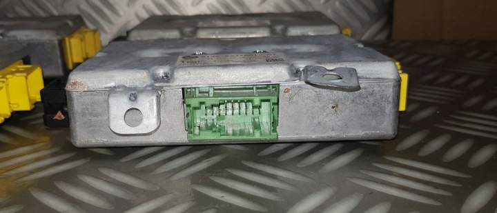 BMW 5 E60 E61 E63 MODULE CONTRÔLEUR PORTES COUSSINS AIRBAG DROIT AVANT 6944501