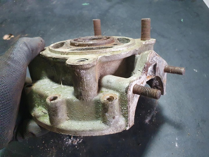 MOTEUR S82 DZIK 1956 CARTER SUPPORT MOTEUR MOTEUR