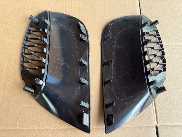 PARE-CHOCS GRILLE GAUCHE DROITE SEAT LEON II MS DESIGN LIFT ORIGINAL PARFAIT
