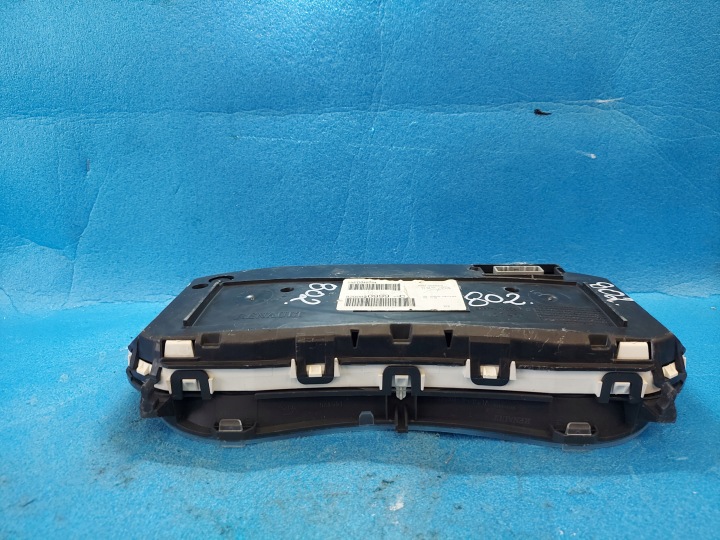 COMPTEUR RENAULT OE 8200820999-C