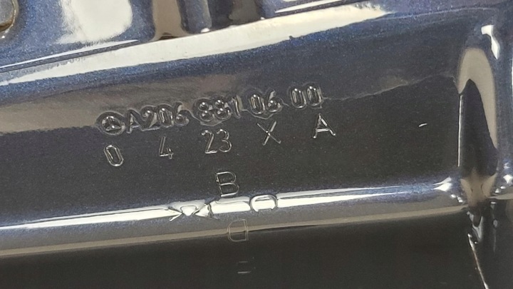 AILE DROIT AVANT MERCEDES C-KLASA W206 2021- A2068810200