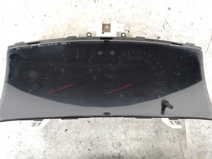 COMPTEUR TOYOTA COROLLA IX E12 83800-02C60 SIEMENS 1.4 D-4D