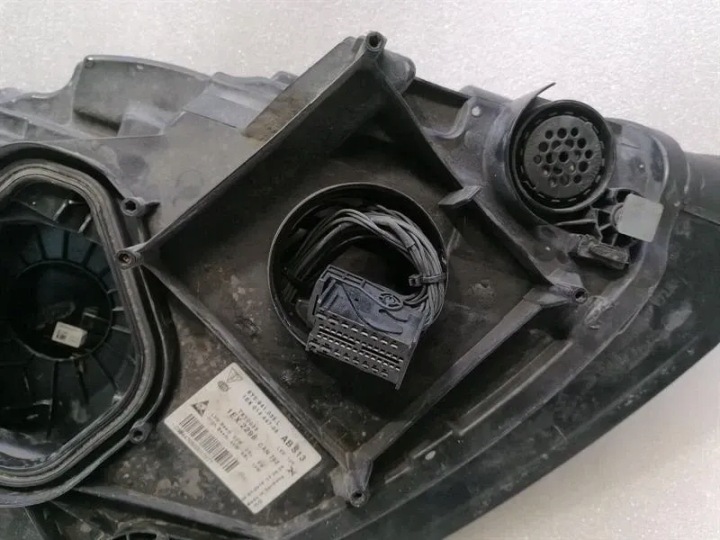 PORSCHE CAYENNE 9Y MK3 E3 LEFT HEAD LIGHT 9Y0941035L FAULTY HEADLIGHT