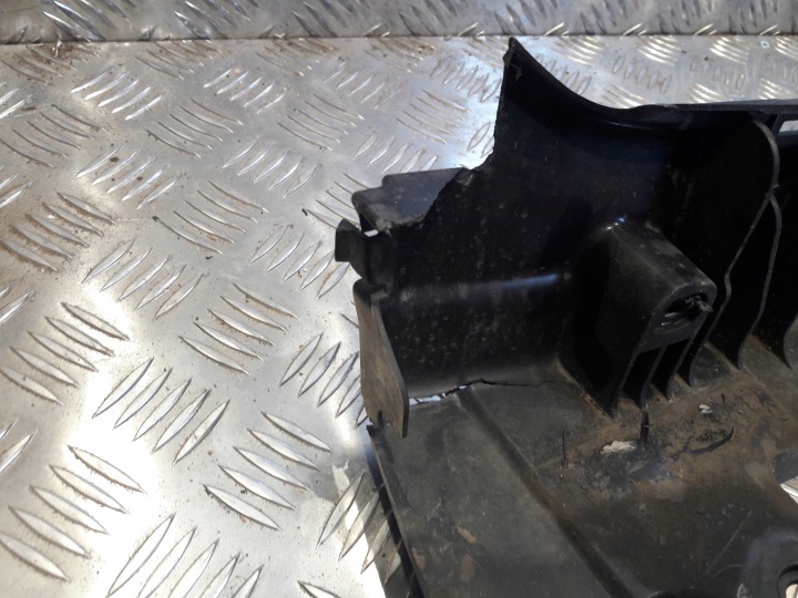 MERCEDES GLE W166 CHÂSSIS SEUIL DROIT A1666900210