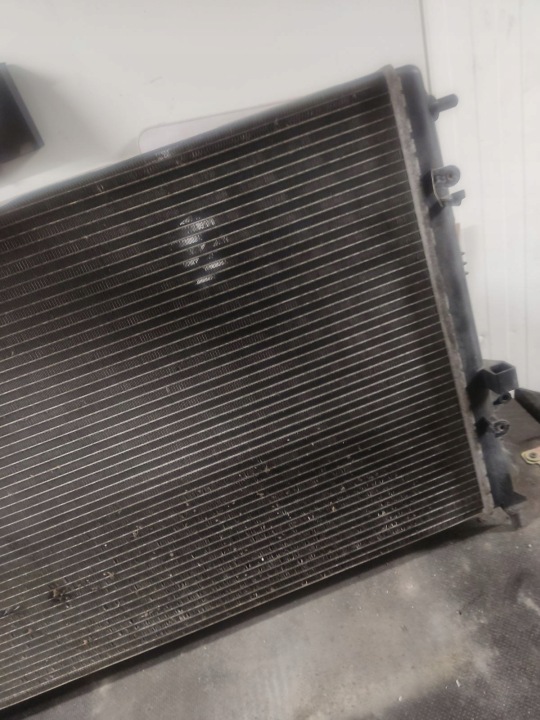 VENTILATEUR RADIATEUR EAU RADIATEUR EAU LOGAN 8200765566B 8200582026