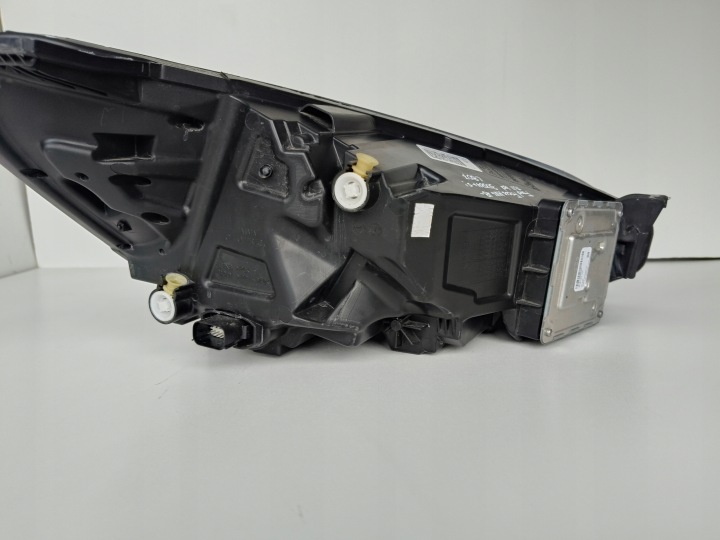 PHARE GAUCHE PROJECTEUR FORD FOCUS MK4 18- COMPLET LED
