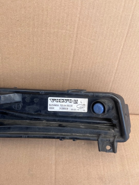 VOLVO V40 II 12- PHARES ANTIBROUILLARD PHARE LED FJD PARE-CHOCS AVANT GAUCHE 31290578