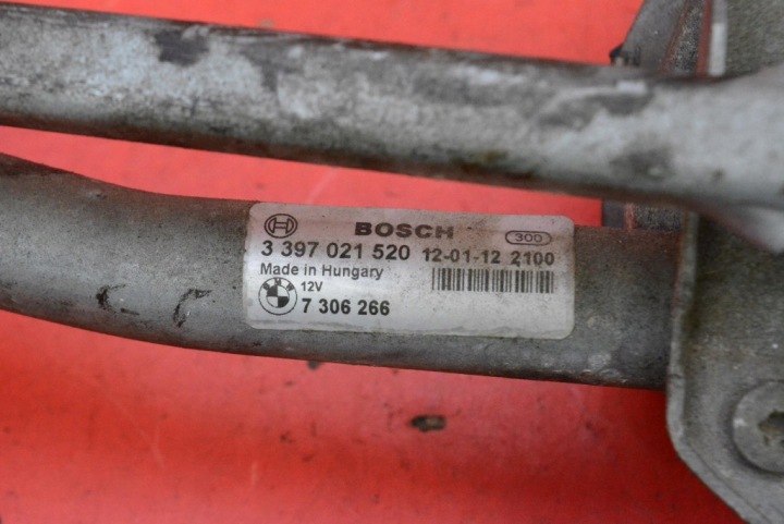 MÉCANISME PETIT MOTEUR ESSUIE-GLACES AVANT EUROPE 7306266 BMW F01 F02 08-12