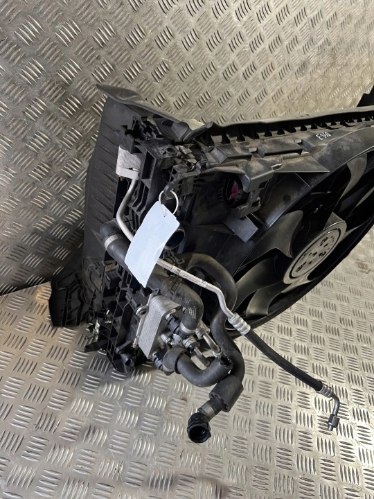 MERCEDES-BENZ E W213 2018 RADIATEUR ENSEMBLE