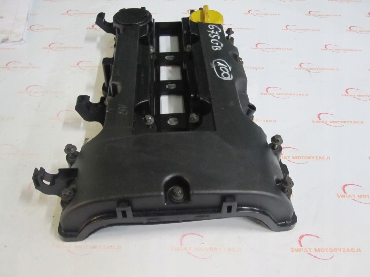 OPEL CORSA 1.2 B A12XER 85KM 12R COUVERCLE DE SOUPAPES 55561426