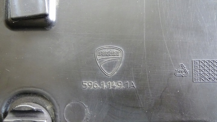 R664 DUCATI DIAVEL V4 23- SIÈGE SIÈGE BANQUETTE ARRIÈRE CONDUCTEUR 59611491A