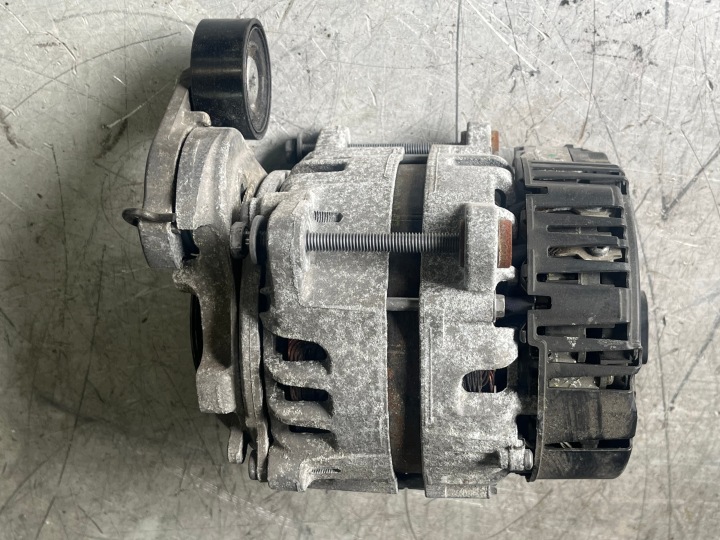 ALTERNATEUR AUDI A4 B9 2,0 TDI 04L903018BX