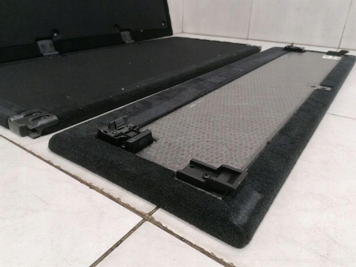 MERCEDES E W212 LUGGAGE COMPARTMENT COVER A2126800002 TRUNK TRIM